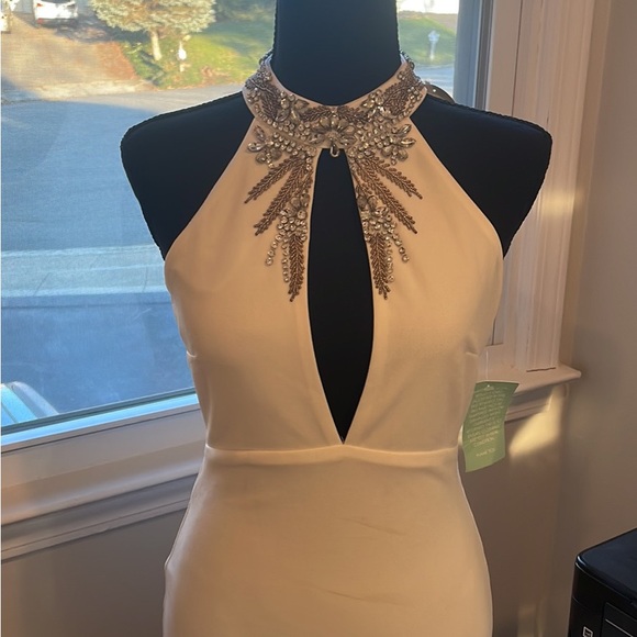 White beaded dress with rhinestones size small - Picture 3 of 5